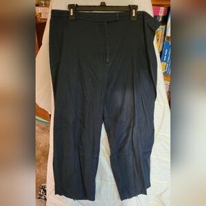 Venezia Jeans Clothing Co 20 Trouser Zipper Back of Calf Capri